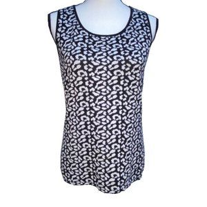 NWT Sleeveless Black & White Printed Shell